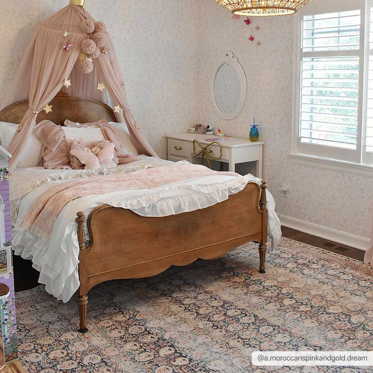 Rustic Charm Washable Area Rug - Maligaya Design